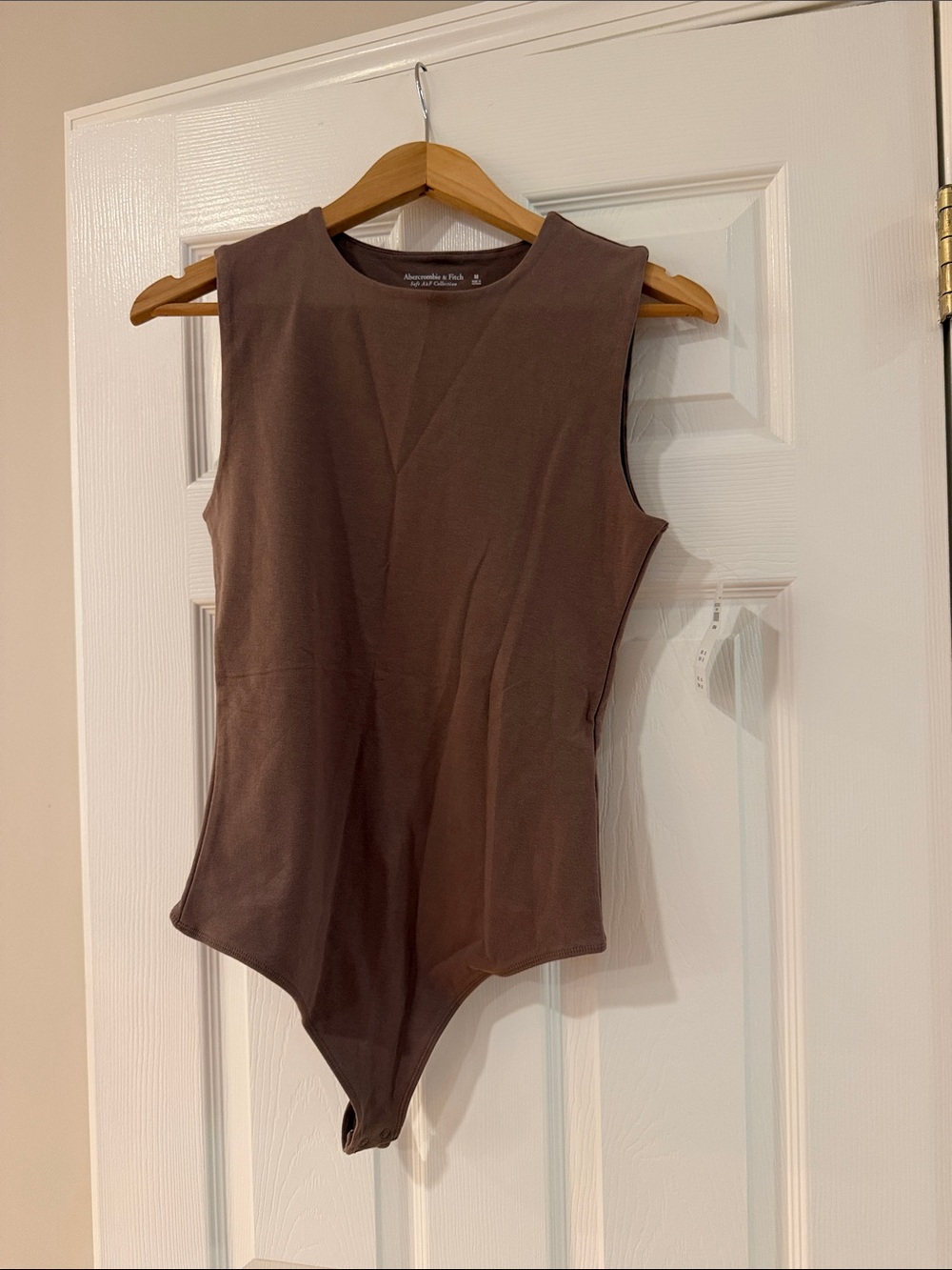 Abercrombie. Size M. Sleeveless Brown Crewneck Bodysuit